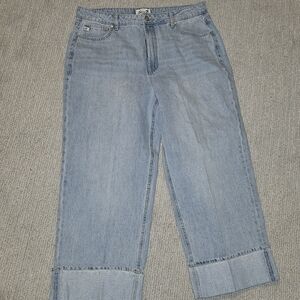 Low Rise Wide Leg Cuffed JEAN NWOT